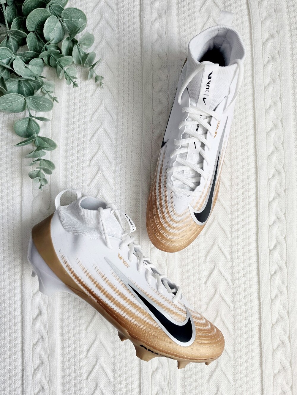 NIKE Men's Vapor Pro 1 Football Cleats Athletic Sports Shoes Activewear 11.5 NEW
